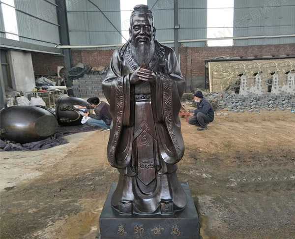 玻璃鋼雕塑制作出仿銅效果的步驟是什么呢？