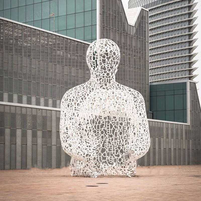 不銹鋼雕塑工廠，鏤空不銹鋼人物雕塑